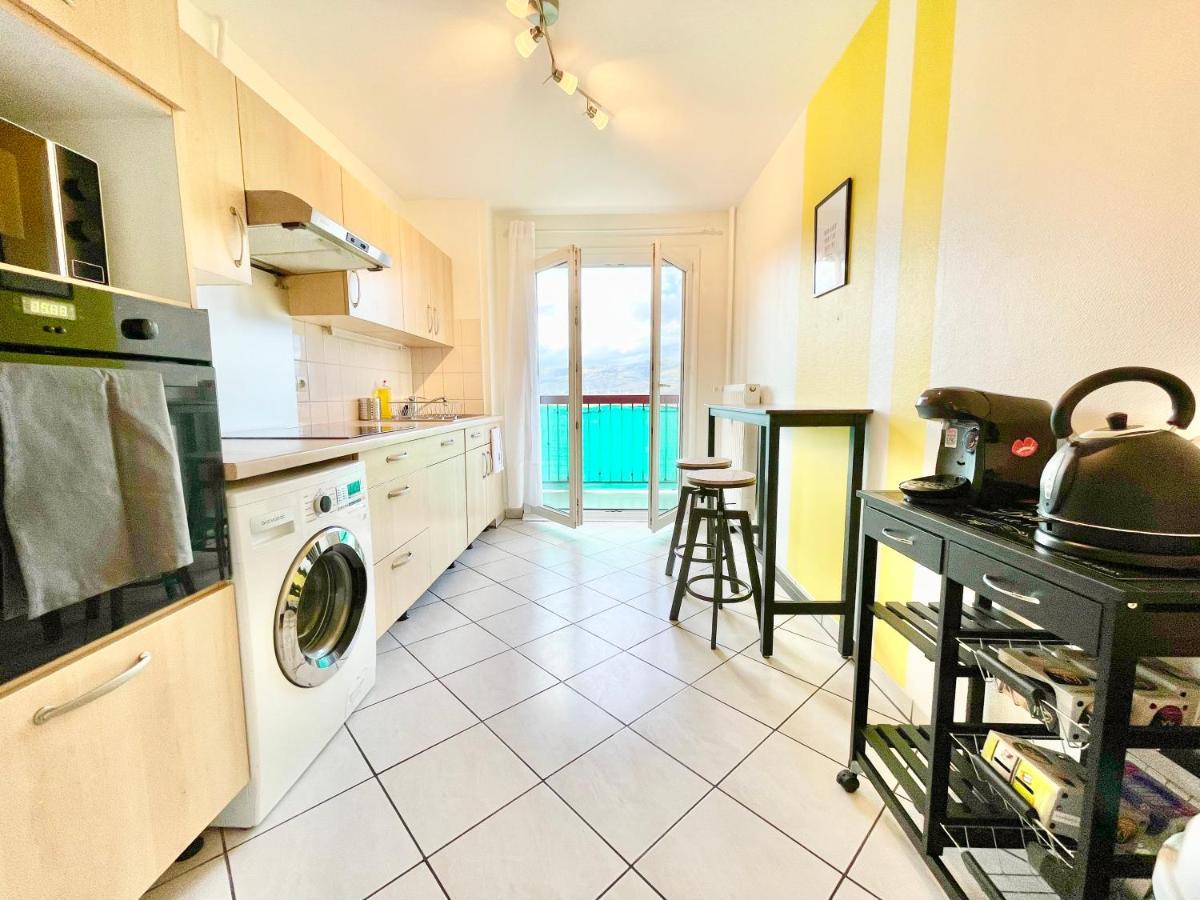 Colmar - La Cigogne - Balcon - Vue Degagee - Netflix - Wifi Fibre - Parking Gratuit - Quartier Populaire Lägenhet Exteriör bild