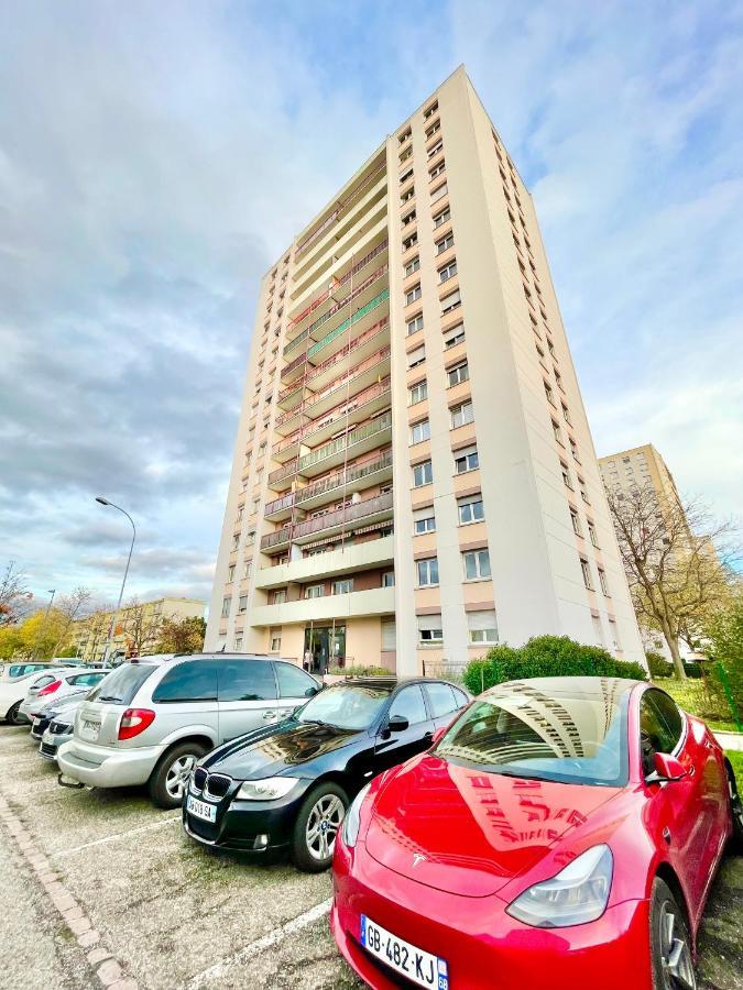 Colmar - La Cigogne - Balcon - Vue Degagee - Netflix - Wifi Fibre - Parking Gratuit - Quartier Populaire Lägenhet Exteriör bild